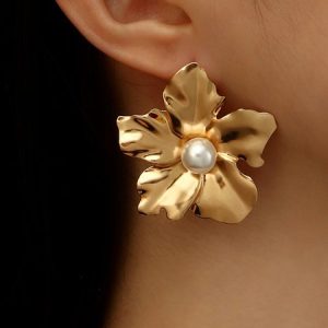 Flower Imitation Pearl Stud Earrings, Earrings, color:Golden|size:One-size, JustFashionNow