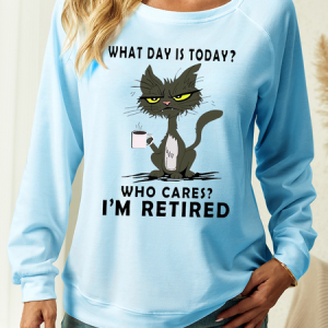 Women's Who Cares I'm Retired Funny Cat Crew Neck Casual Sweatshirt, color:Light Blue|size:3XL, Lilicloth.com