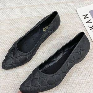 Casual Embossed Waterproof Beach Shallow Shoes, Flats, color:Black|size:40, JustFashionNow