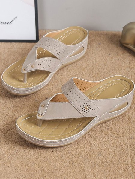 Women‘s Hollow Out Walking Slippers with Arch Support Anti-Slip Breathable Sandal Slip On Flip Flops, color:Off White|size:43, Lilicloth.com