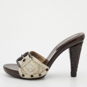 Bottega Veneta White Intrecciato Leather Buckle Detail Platform Slide Sandals Size 36, Sandals - Luxury Closet