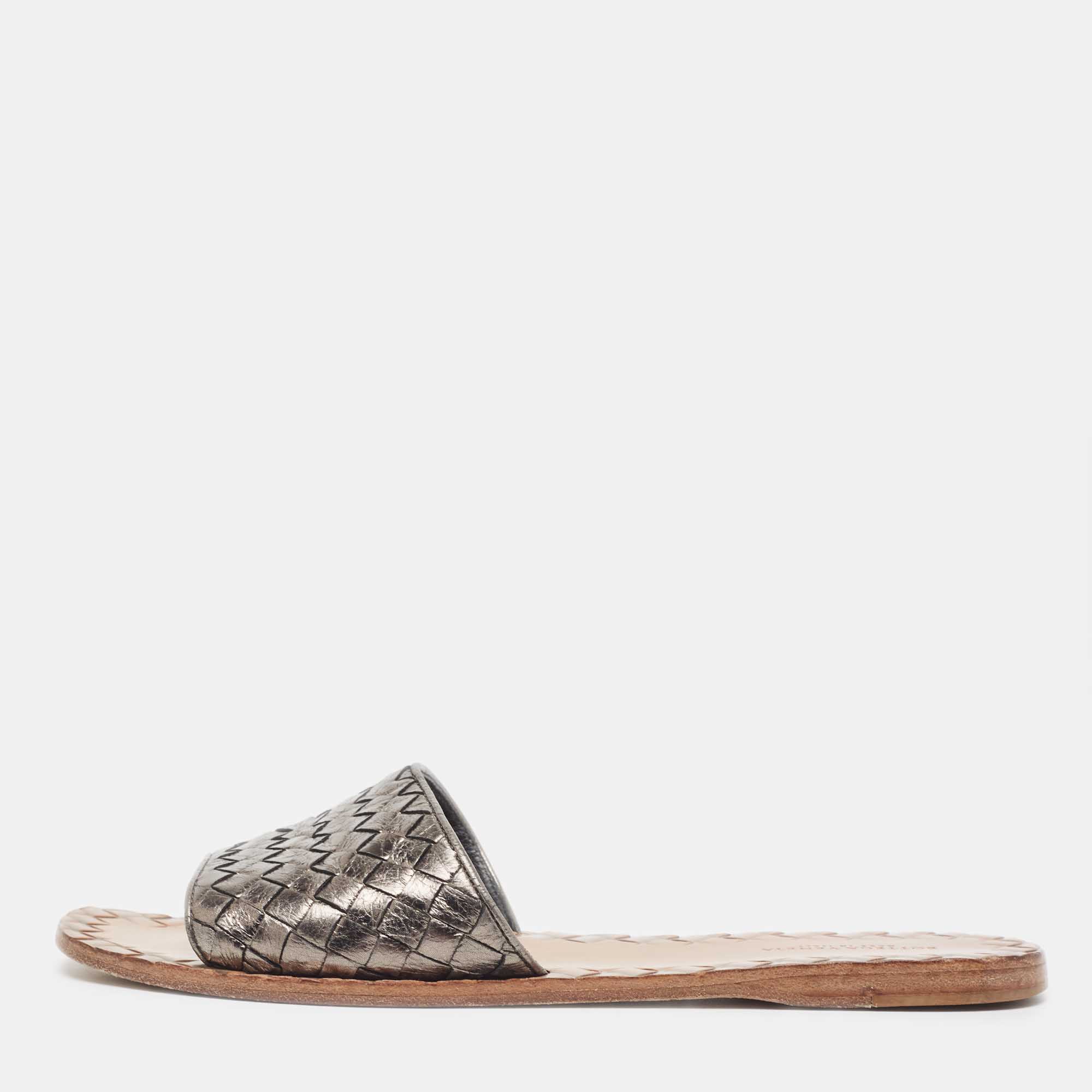 Bottega Veneta Metallic Leather Intrecciato Flat Slides Size 38.5, Sandals - Luxury Closet