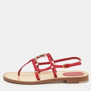 Chanel Red Patent Leather CC Thong Flat Sandals Size 38, Sandals - Luxury Closet