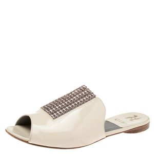 Gina Cream Patent Leather Crystal Embellished Slide Sandals Size 39, Sandals - Luxury Closet
