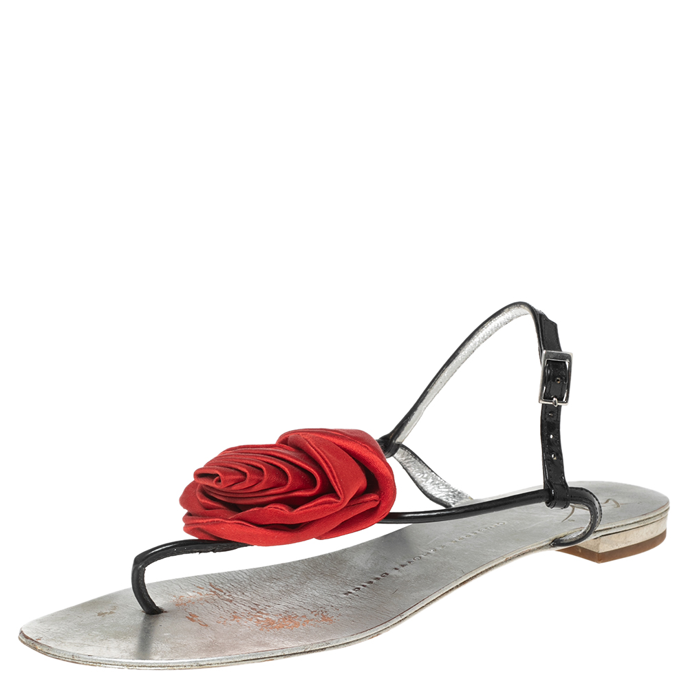 Giuseppe Zanotti Silver Patent Leather Flower Embellished Flat Thong Sandals Size 37.5, Sandals - Luxury Closet
