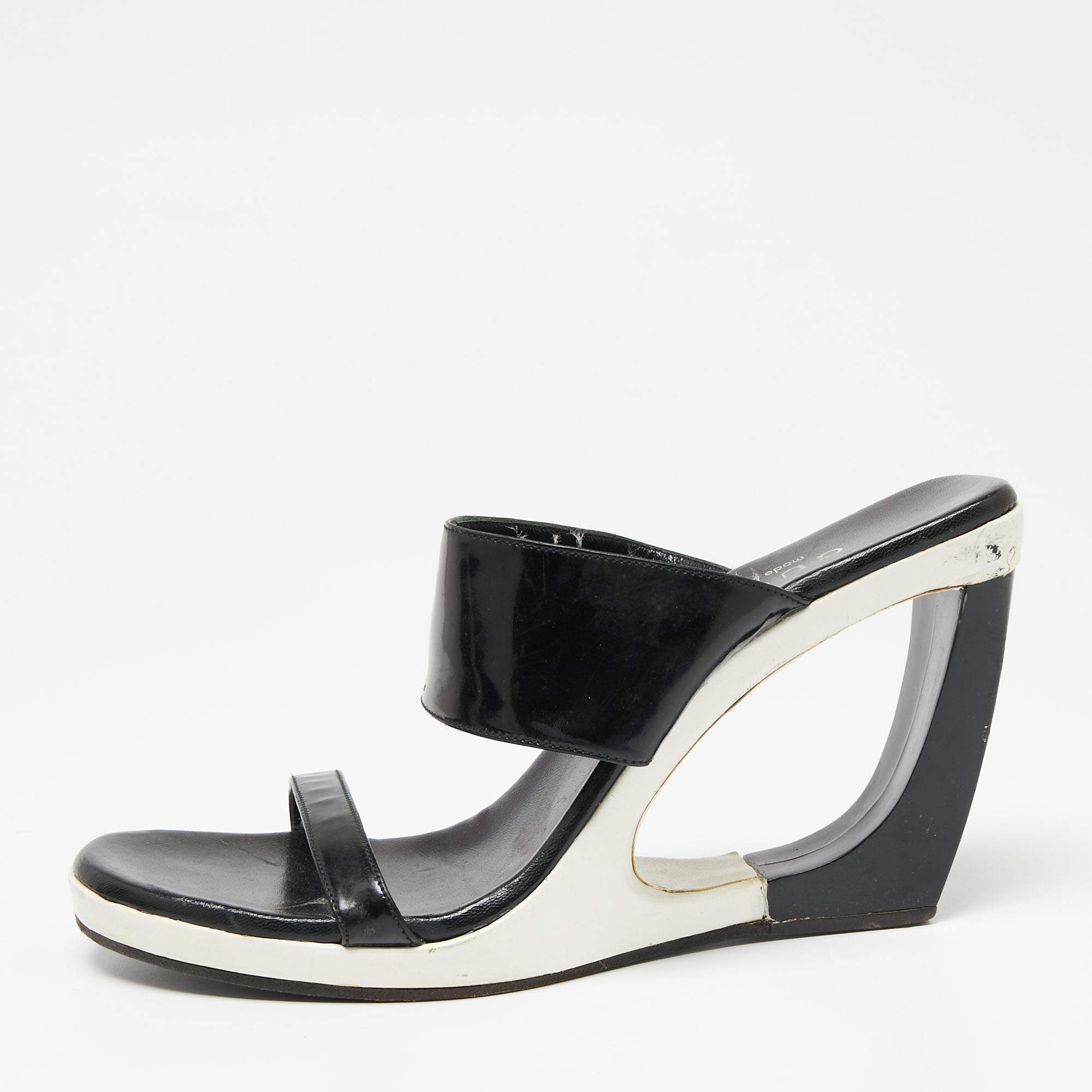 Gucci Black Patent Leather Cut-Out Wedge Slide Sandals Size 38, Sandals - Luxury Closet catalog