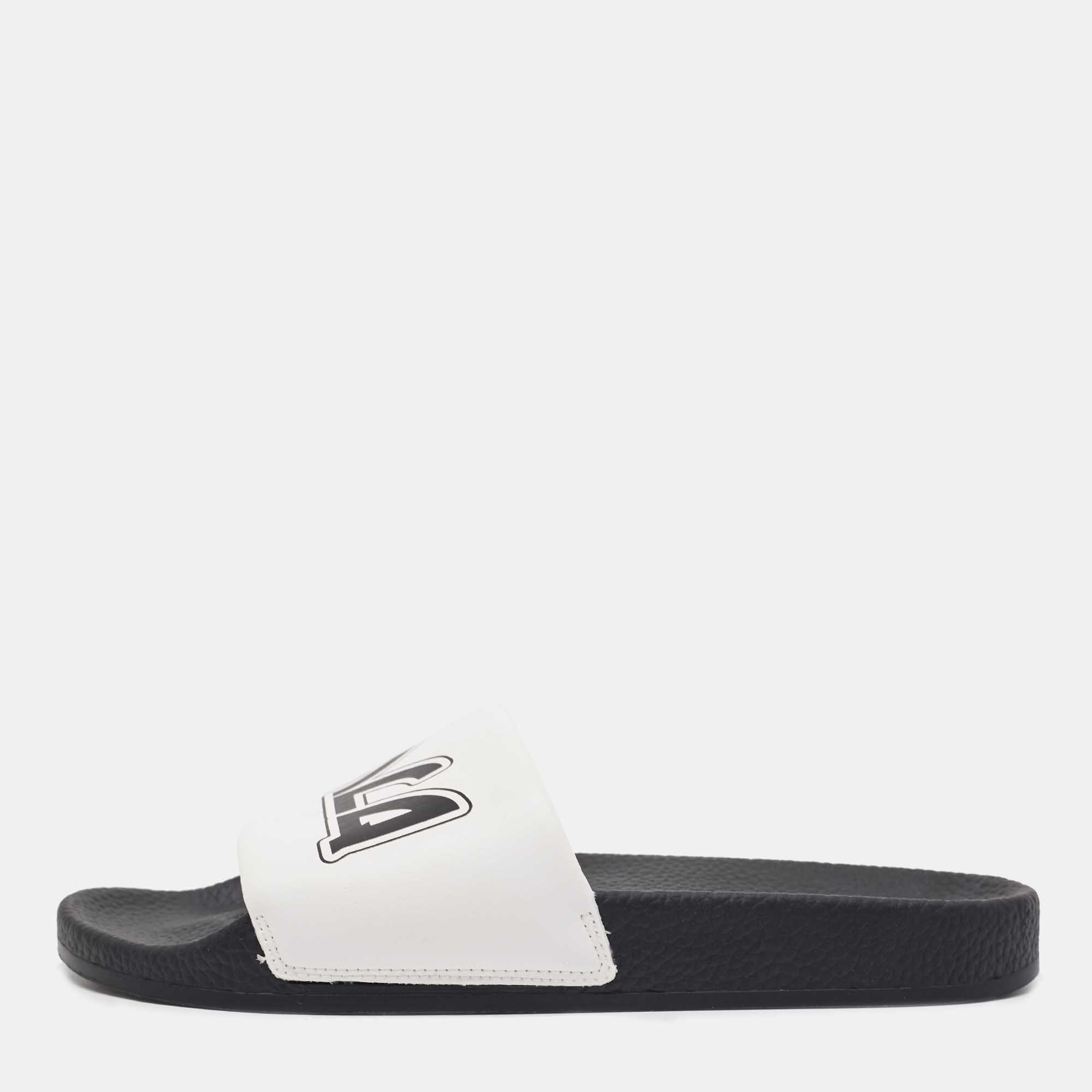 McQ by Alexander McQueen White Faux Leather Logo Pool Slides Size 40, Sandals - Luxury Closet