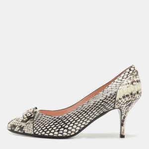 Salvatore Ferragamo Cream/Black Water Snakeskin Pumps Size 40.5, Pumps - Luxury Closet catalog