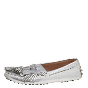 Tod's Silver Leather Tassel Bow And Fringe Slip On Loafers Size 39, Loafers & Slip-Ons - Luxury Closet catalog