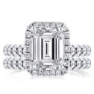 Bridal sets rings - Classic Emerald & Round Halo Bridal Set, Italo jewelry - Online Catalog