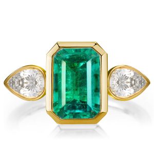 Three stone rings - Golden Three Stone Emerald Cut Emerald Green Engagement Ring, Three stone rings, Italo jewelry - Online Catalog