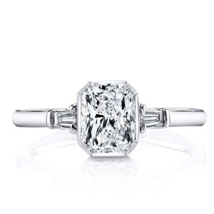 classic engagement rings - Three Stone Solitaire Engagement Ring, Italo jewelry - Online Catalog