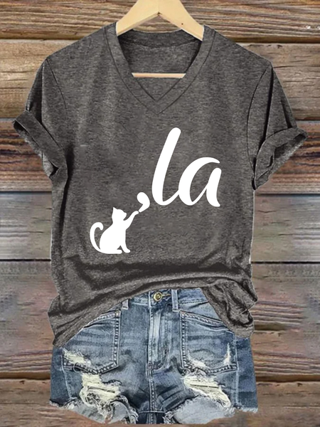 Cat Comma La Kamala Harris Loose Casual Crew Neck Text Letters T-Shirt, T-shirts, Lilicloth.com