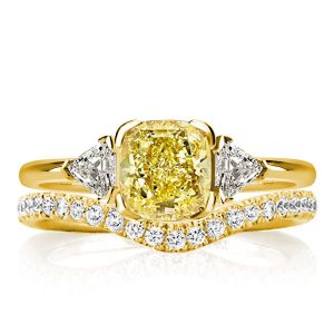 Bridal sets rings - Italo Yellow Topaz Cushion Cut Three Stone Bridal Set, Italo jewelry - Online Catalog