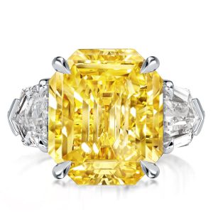 Three stone rings - Three Stone Emerald Cut Yellow Topaz Engagement Ring, Three stone rings, Italo jewelry - Online Catalog