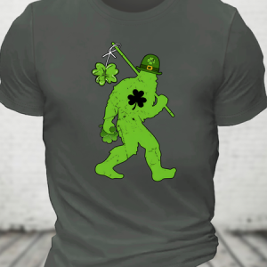 St Patrick's Day Bigfoot Cotton T-Shirt, T-shirts, Lilicloth.com
