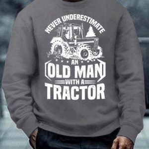 Men’s Never Underestimate An Old Man With A Tractor Casual Regular Fit Crew Neck Sweatshirt, Hoodies&Sweatshirts, Lilicloth.com