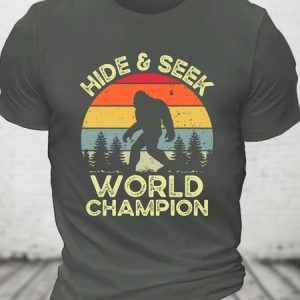 Retro Vintage Big Foot Cotton T-shirt, T-shirts, Lilicloth.com