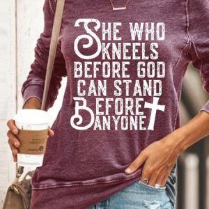 Women She Who Kneels Before God Can Stand Before Anyone Simple Regular Fit Sweatshirt, Hoodies&Sweatshirts, Lilicloth.com