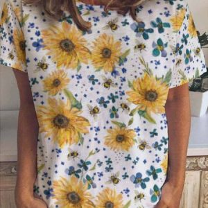 Sunflower And Bee Women's Short Sleeve T-shirt, T-shirts, Lilicloth.com