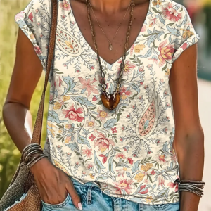 Women's vintage floral print V-neck T-shirt, T-shirts, Lilicloth.com
