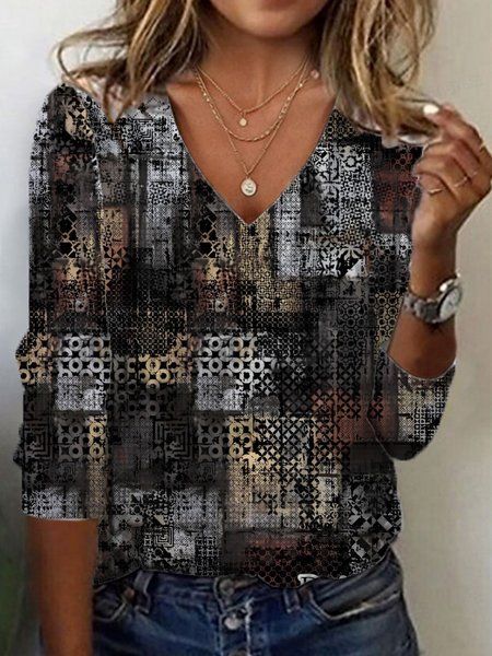 Geometric Print Long Sleeve V-Neck T-shirt, Long sleeves, Lilicloth.com - Image 2