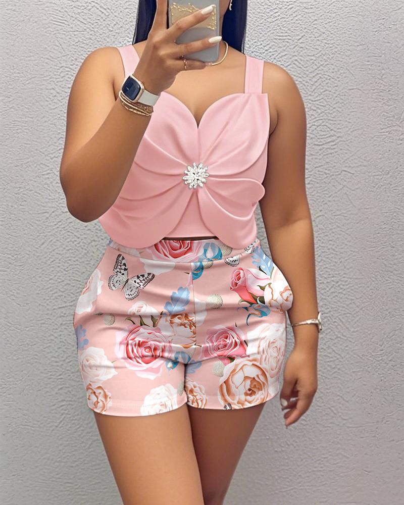 2 Pieces Outfit 3D Flower Thick Strap Rhinestone Decor Shirred Crop Tank and Casual Floral Print Shorts Set With Pockets, women Two-piece Sets, ChicMe catalog