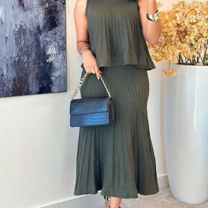 2 Pieces Outfit Mock Neck Sleeveless Loose Fit A Line Top and High Waist Mermaid Hem Skirt Set Casual Textured Knit Commuting Set, women Two-piece Sets, ChicMe catalog