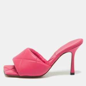 Bottega Veneta Pink Quilted Leather Lido Slide Sandals Size 39, Sandals - Luxury Closet
