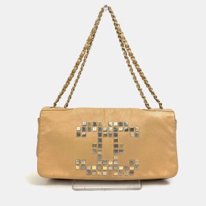 Chanel Beige CC Mark bag shawl Shoulder Bag, Shoulder Bags - Luxury Closet catalog