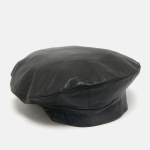 Clyde World Black Leather Beret S, Apparel & Accessories - Luxury Closet
