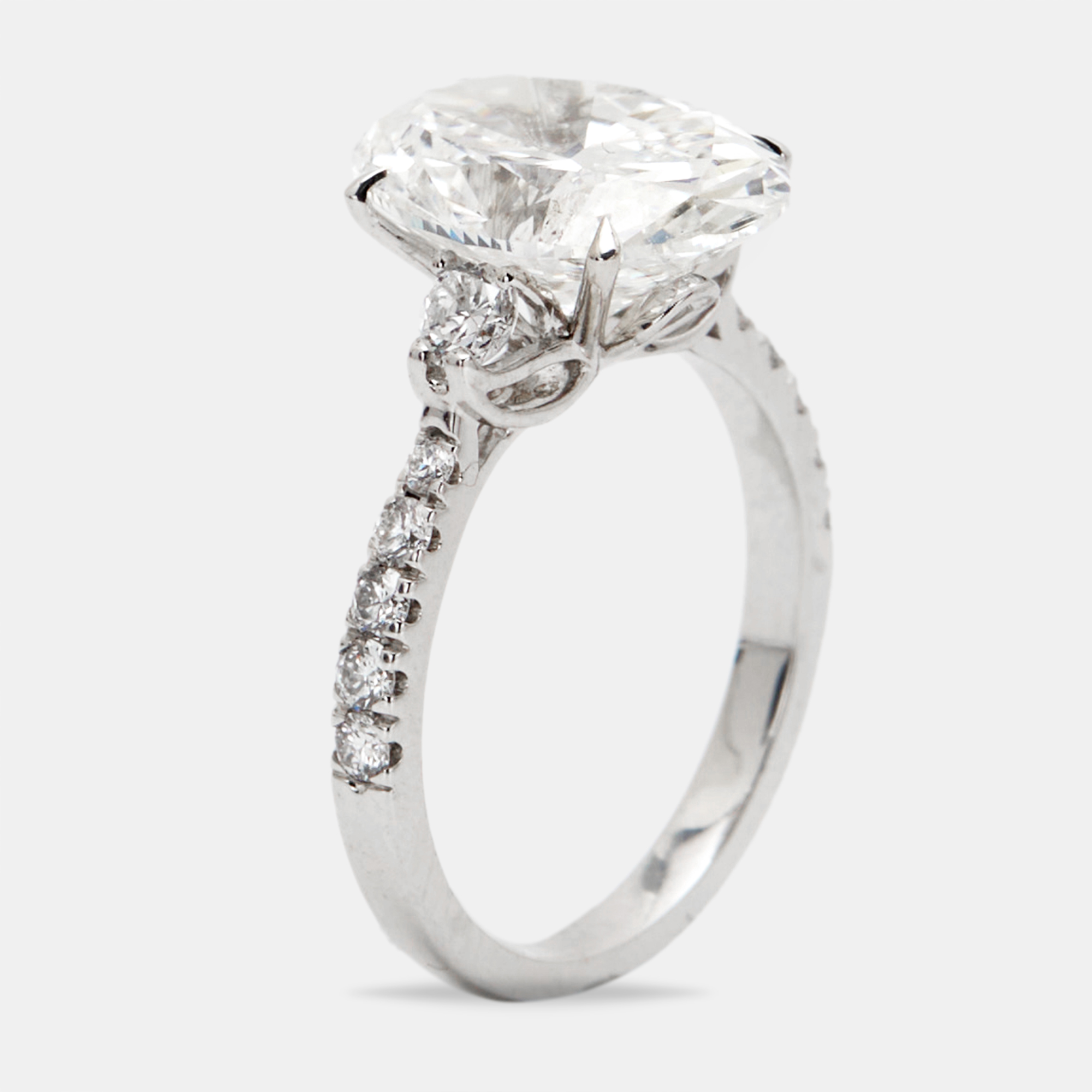 5.25 cts Oval and Round Lab Grown Diamond 18k White Gold Ring Size 52, Rings - Luxury Closet