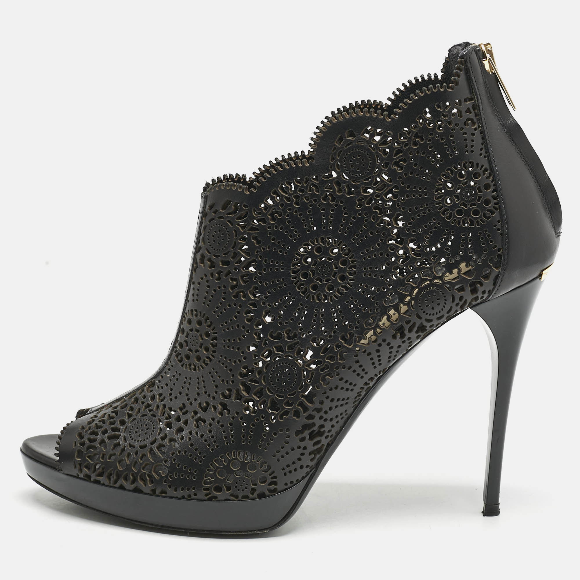 Burberry Black Laser Cut Leather Caythorpe Ankle Booties Size 39, Boots - Luxury Closet catalog