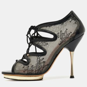 CH Carolina Herrera Black Mesh and Leather Lace Up  Ankle Boots Size 37, Boots - Luxury Closet catalog