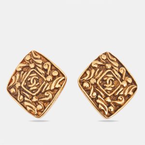 Chanel CC Gold Tone Clip On Earrings, Jewelry - Luxury Closet catalog