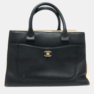 Chanel Black CC mark Shoulder Bag, Shoulder Bags - Luxury Closet catalog