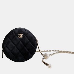 Chanel Black bag, Shoulder Bags - Luxury Closet catalog