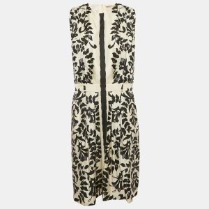Chloe Black/White Printed Silk Sleeveless Knee-Length Dress M, Dresses - Luxury Closet catalog