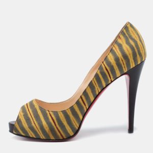 Christian Louboutin Tri-Color Printed Canvas Very Prive Peep-Toe Pumps Size 41, Pumps - Luxury Closet catalog