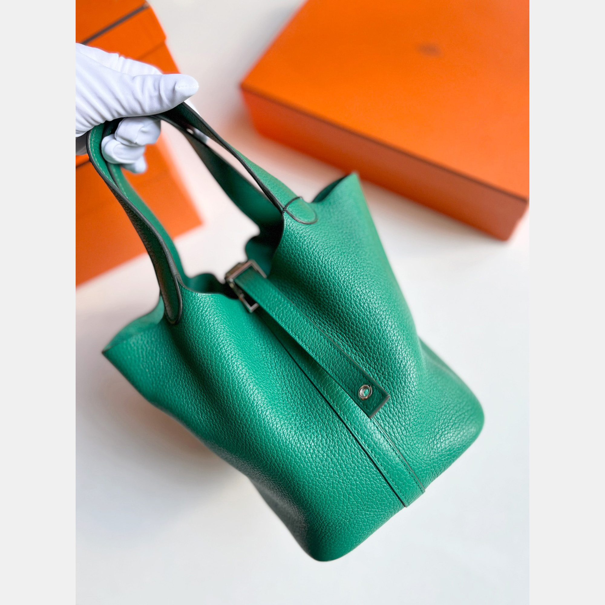 Hermes Picotin 18 Green Leather Bag, Tote Handbags - Luxury Closet catalog