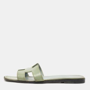 Hermes Green Patent Leather Oran Flat Sandals Size 39, Sandals - Luxury Closet catalog