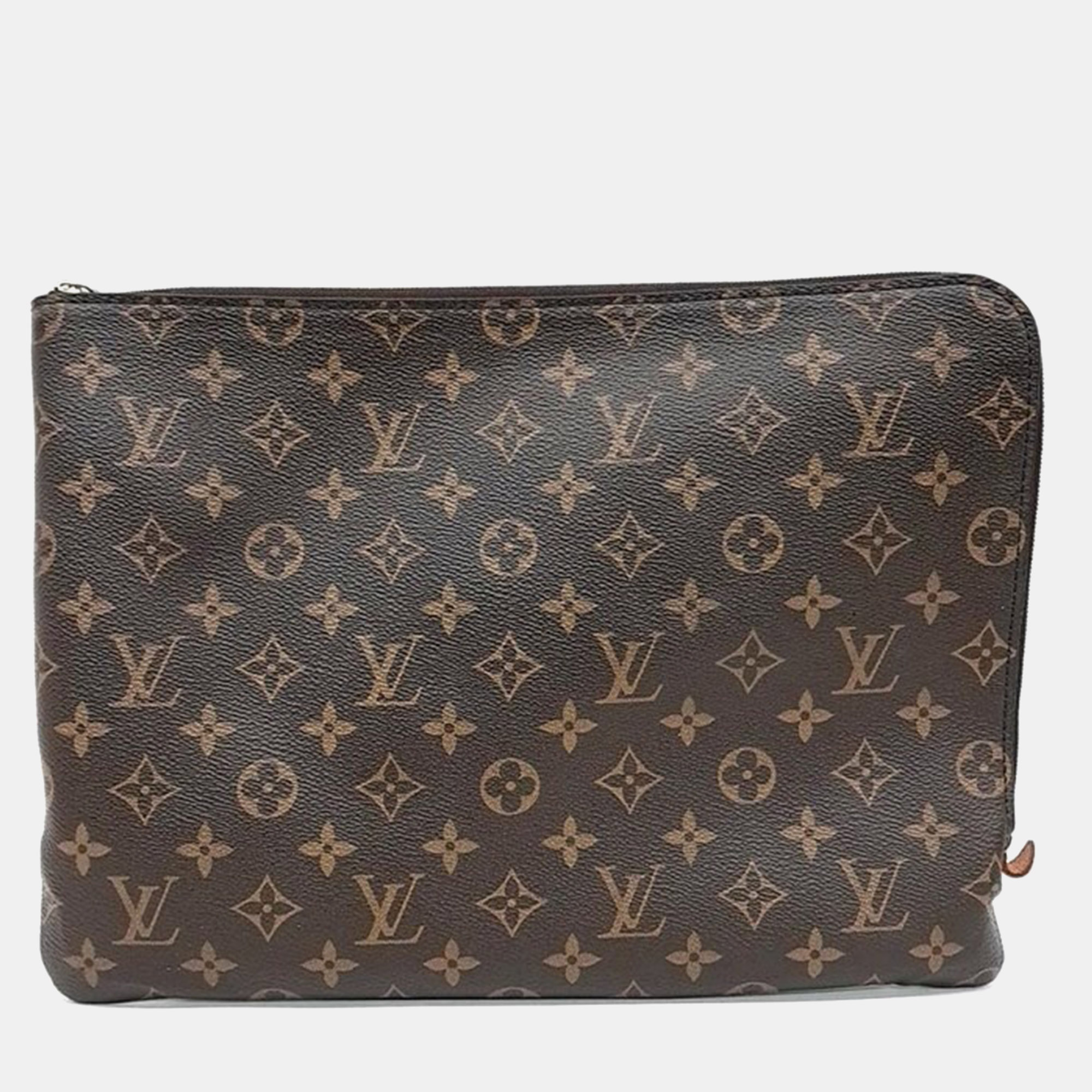 Louis Vuitton Etuille Voyage Clutch MM, Clutches & Special Occasion Bags - Luxury Closet catalog
