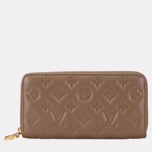 Louis Vuitton Beige Leather Monogram Zippy Wallet, Wallets & Money Clips - Luxury Closet catalog