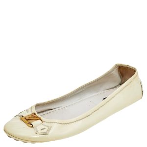 Louis Vuitton Cream Patent Leather Oxford Ballet Flats Size 39.5, Flats - Luxury Closet catalog