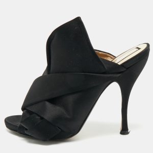 N&deg;21 Black Satin Knot Mules Size 41, Sandals - Luxury Closet catalog