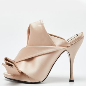 N&deg;21 Beige Pleated Satin Ronny Mules Size 39, Sandals - Luxury Closet catalog