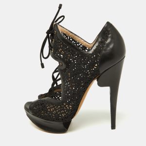Nicholas Kirkwood Black Lace and Leather Cut Out Platform Lace Up Pumps Size 38.5, Pumps - Luxury Closet catalog
