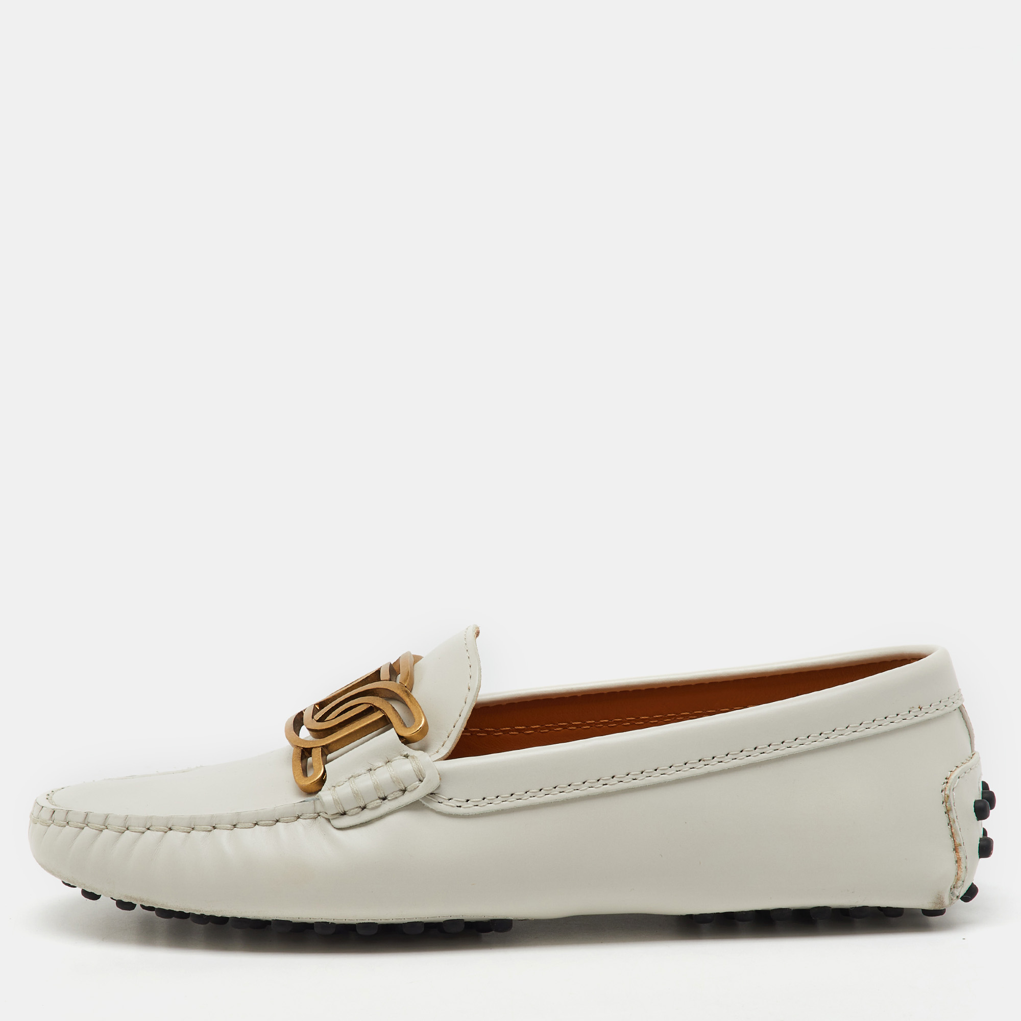 Tod's Off White Leather Chain Detail Kate Loafers Size 35.5, Loafers & Slip-Ons - Luxury Closet catalog