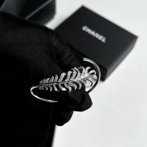 Chanel Plume De Chanel Feather 18K White Gold Diamonds Bracelet, Bracelets - Luxury Closet