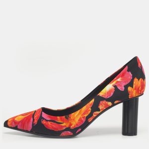 Salvatore Ferragamo Multicolor Floral Fabric Badia Pumps Size 39.5, Pumps - Luxury Closet